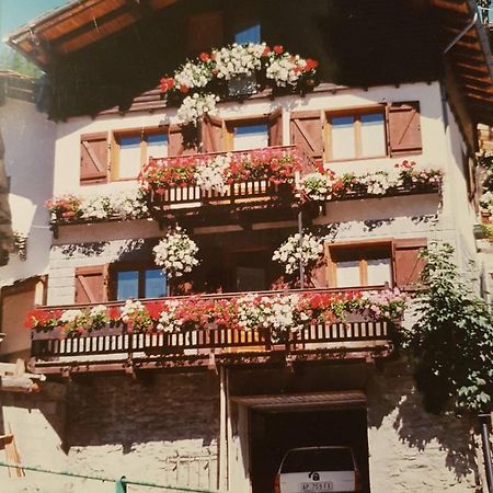 Piccola Residenza Apartment Champoluc Luaran gambar