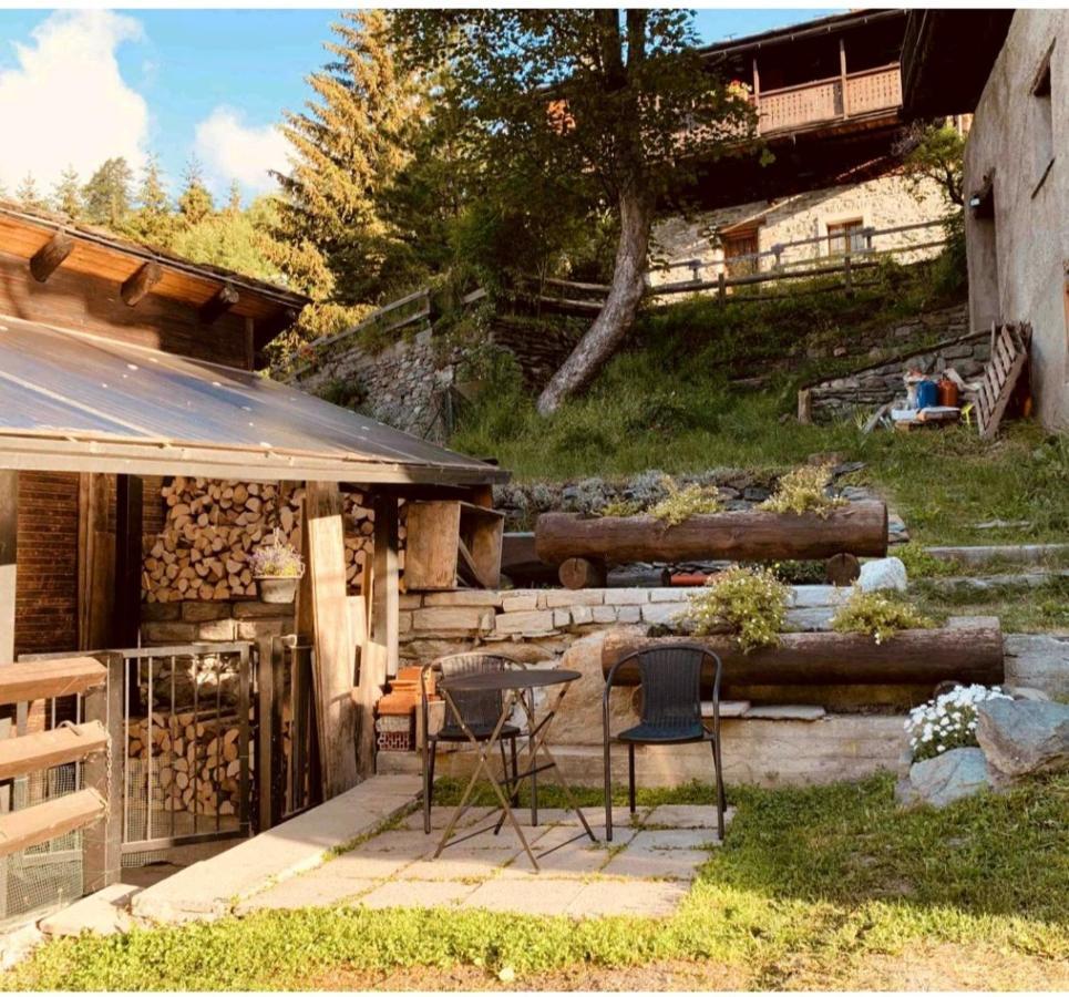 Piccola Residenza Apartment Champoluc Luaran gambar